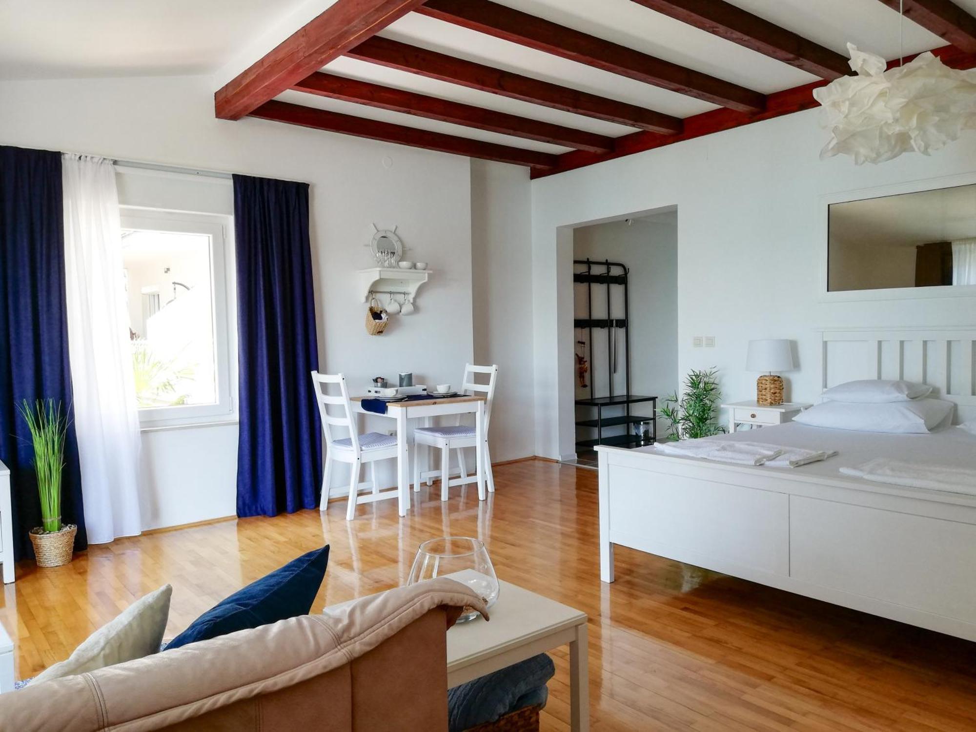 Hotel Bed & Breakfast Pansion Rade Pirovac Camera foto