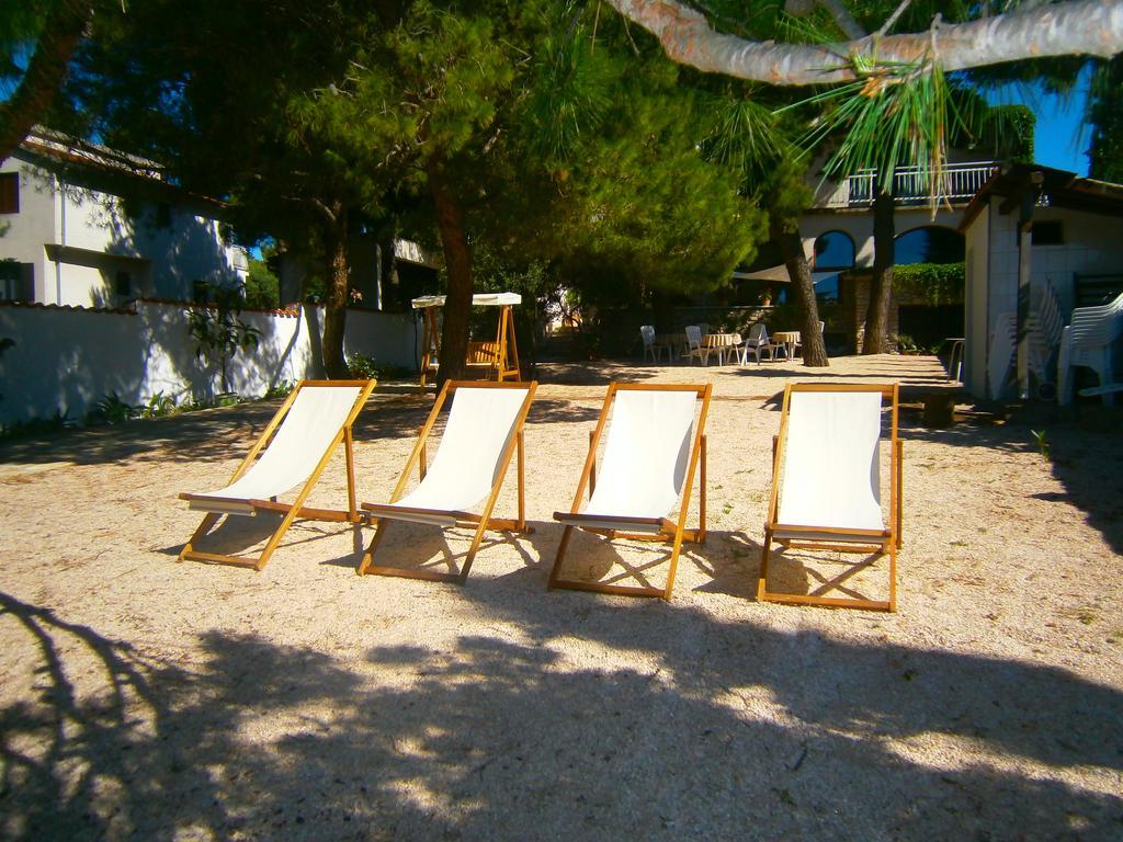 Hotel Bed & Breakfast Pansion Rade Pirovac Esterno foto